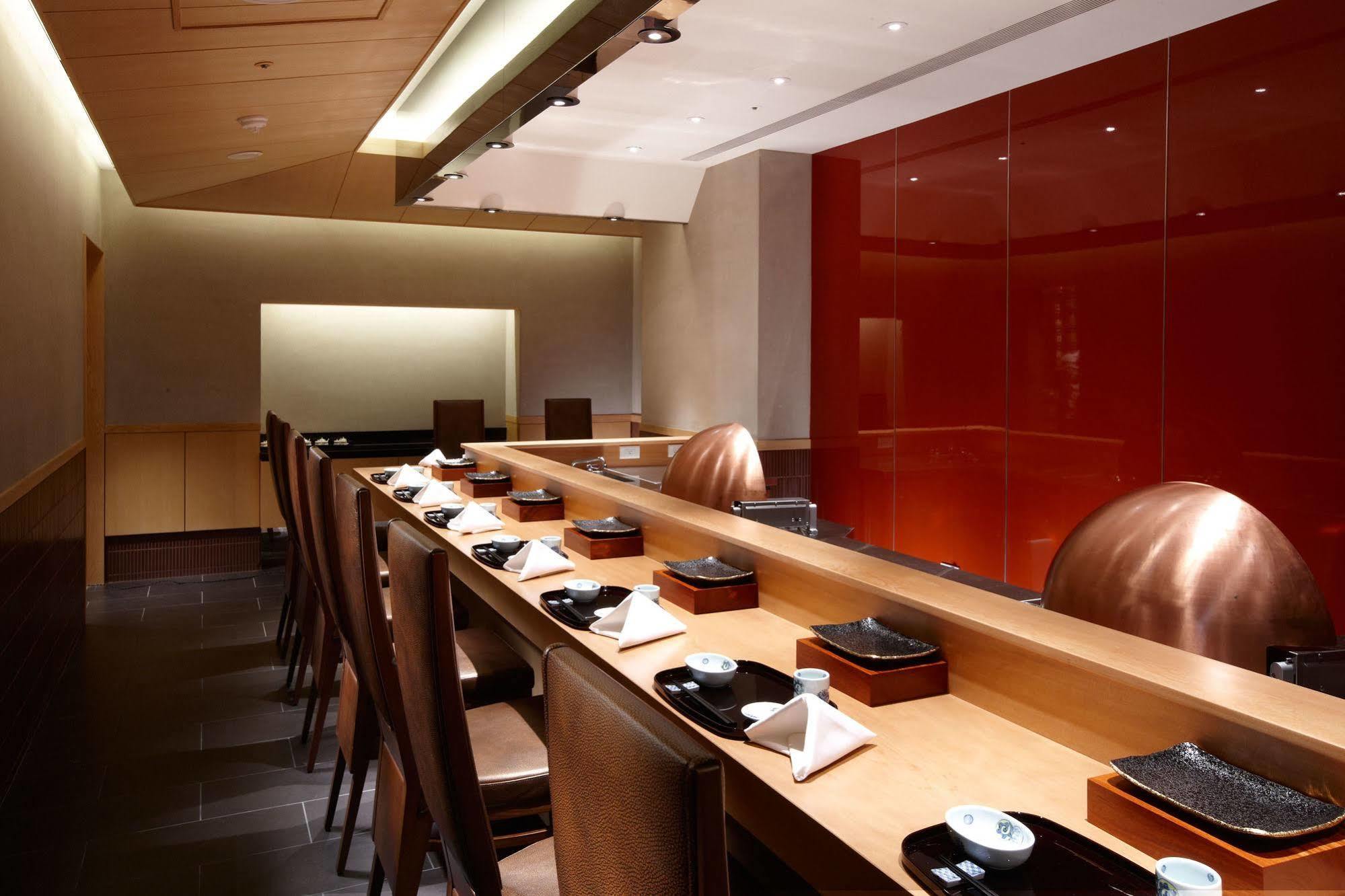 Hotel The Okura Prestige Taipéi Exterior foto Interior of a sushi bar