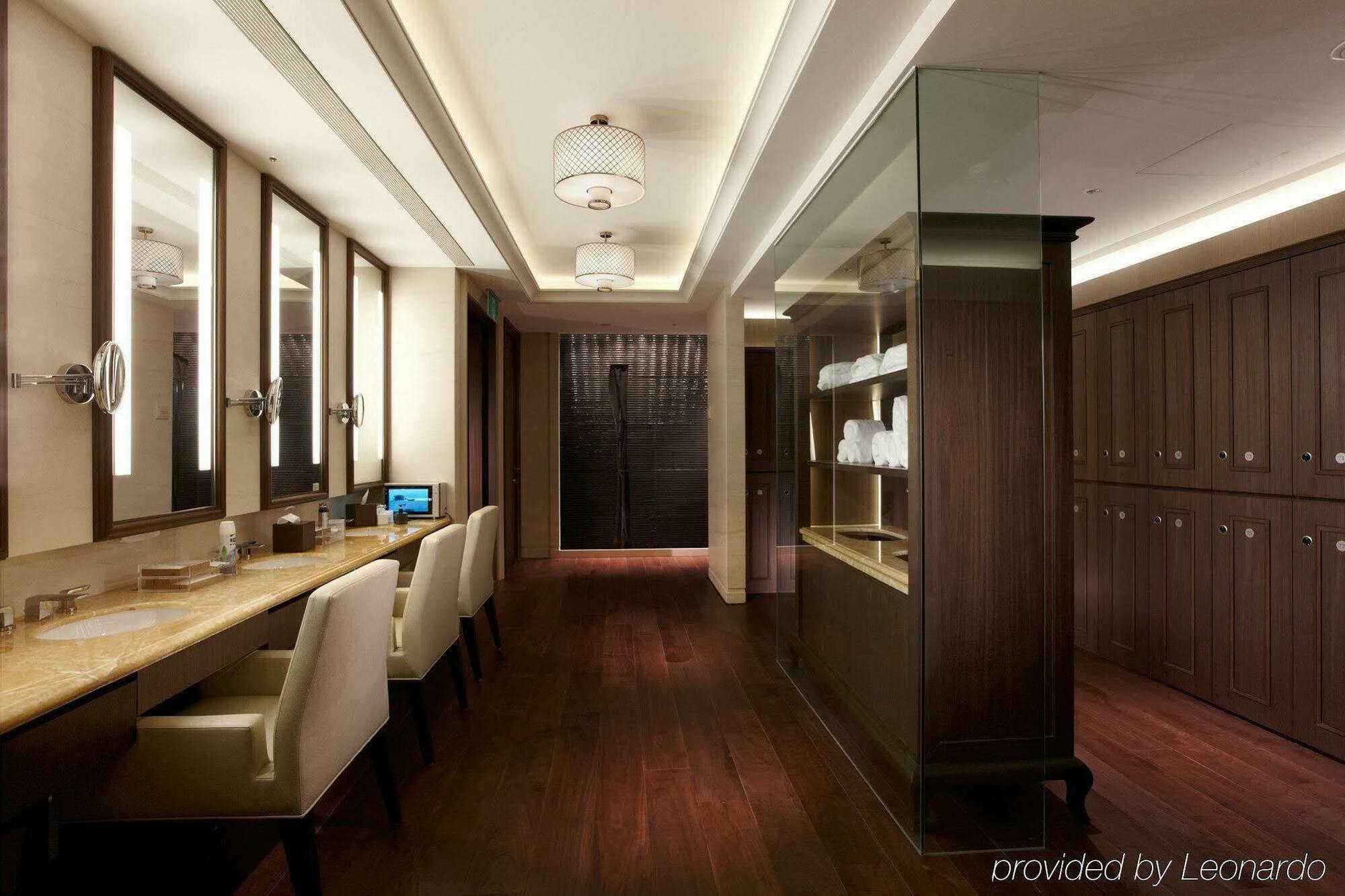 Hotel The Okura Prestige Taipéi Exterior foto The locker room